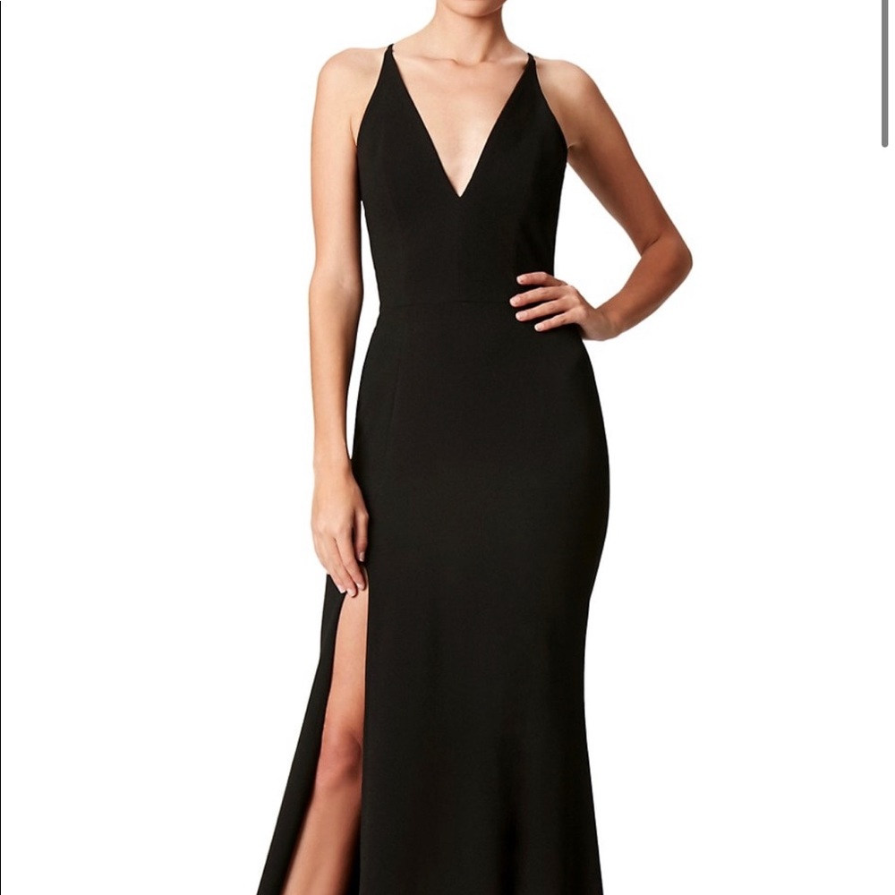 Dress The Population Iris Crepe Trumpet Gown